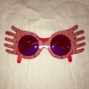 Luna love good glasses!